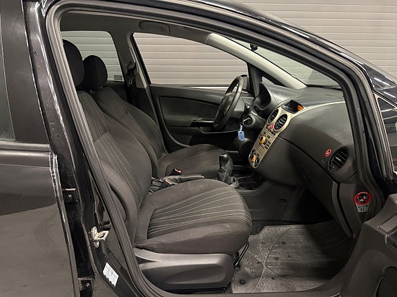Opel Corsa 14 of 22