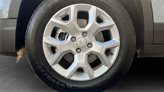 Jeep Avenger 9 of 12