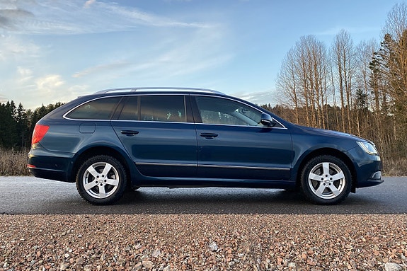 Skoda Superb 6 of 14