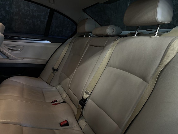 BMW 520 12 of 27
