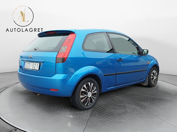 Ford Fiesta 6 of 11