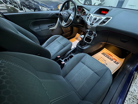 Ford Fiesta 8 of 16
