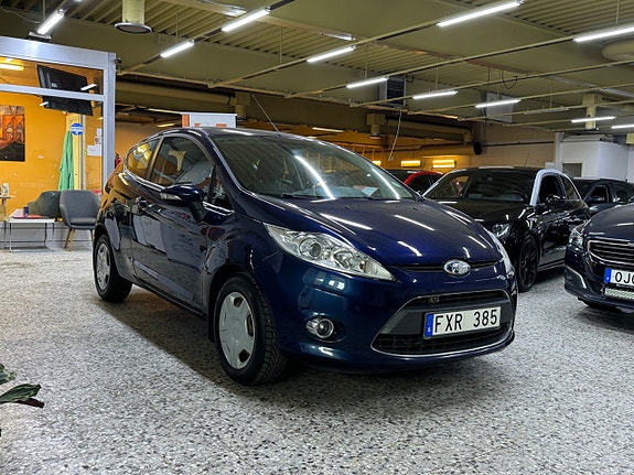 Ford Fiesta 2 of 16