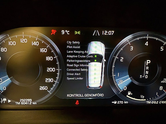 Volvo V60 14 of 27