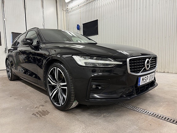 Volvo V60 3 of 28