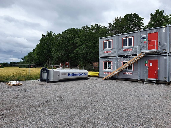 Dricksvattentank 10000 liter på lastväxlarram