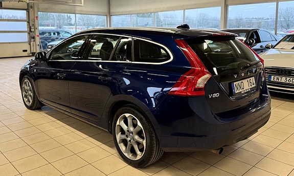 Volvo V60 6 of 16