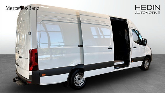 Mercedes-Benz Sprinter 317 2 of 8