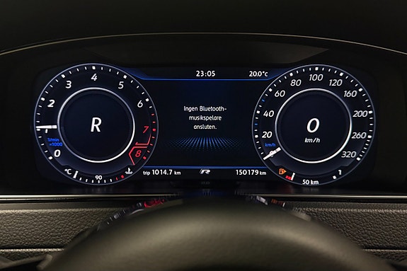 Volkswagen Golf - 16