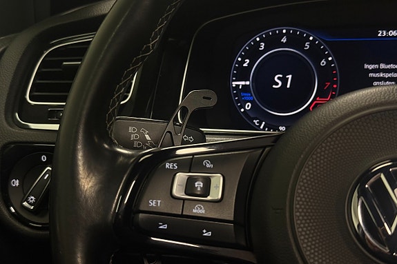 Volkswagen Golf - 17