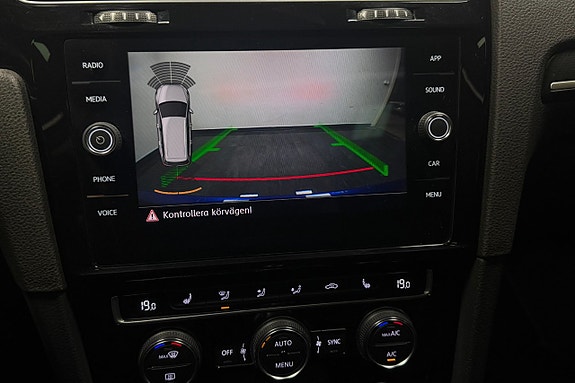 Volkswagen Golf - 15