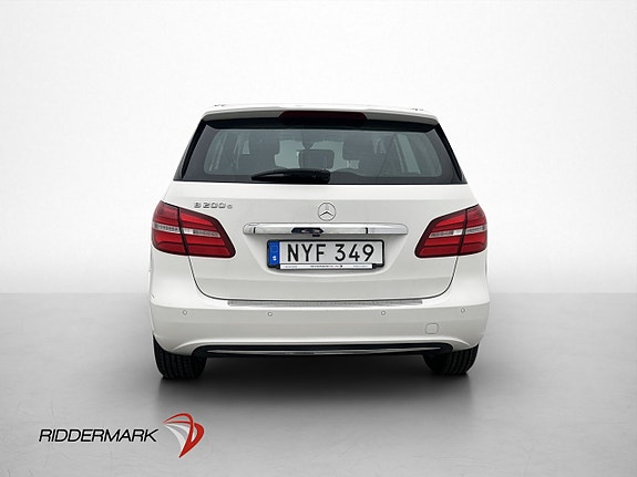 Mercedes-Benz B200 5 of 5