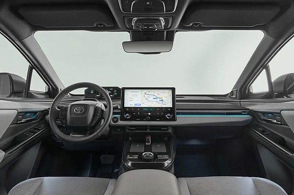 Toyota C-HR 3 of 5