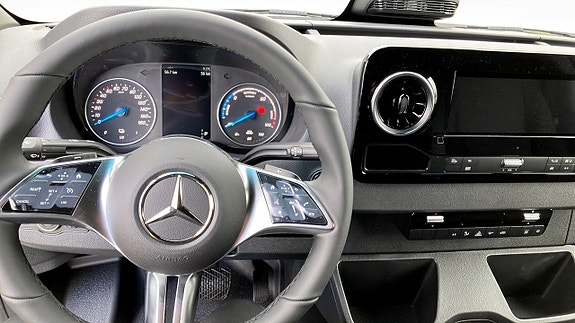 Mercedes-Benz Sprinter 411 4 of 12