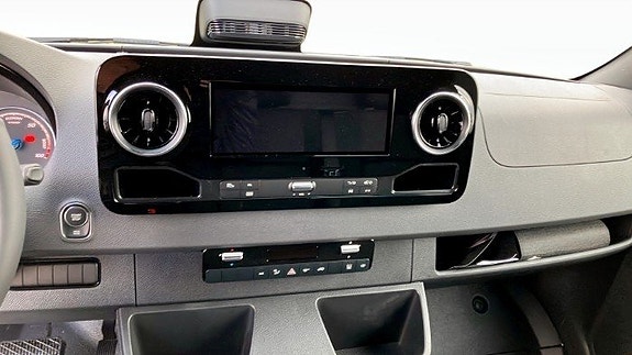 Mercedes-Benz Sprinter 411 6 of 9