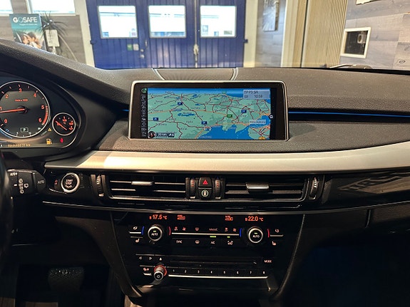 BMW X5 15 of 24