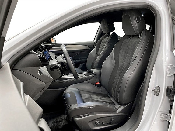 Peugeot 308 4 of 5