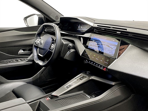 Peugeot 308 11 of 16