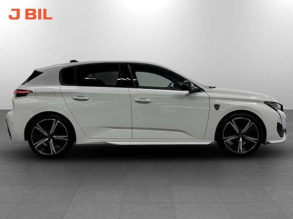 Peugeot 308 14 of 16