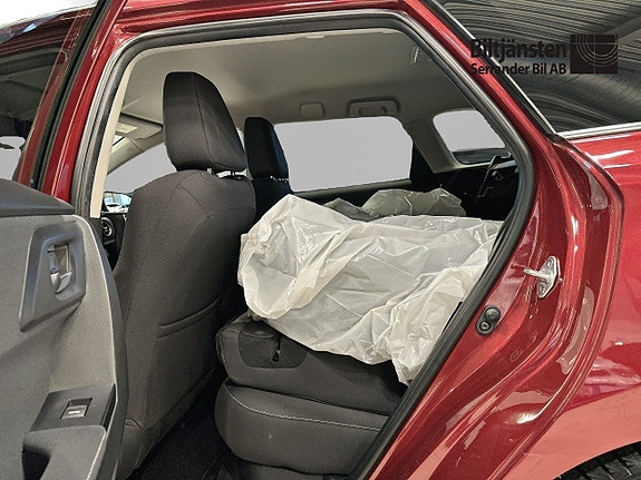 Toyota Auris 9 of 14