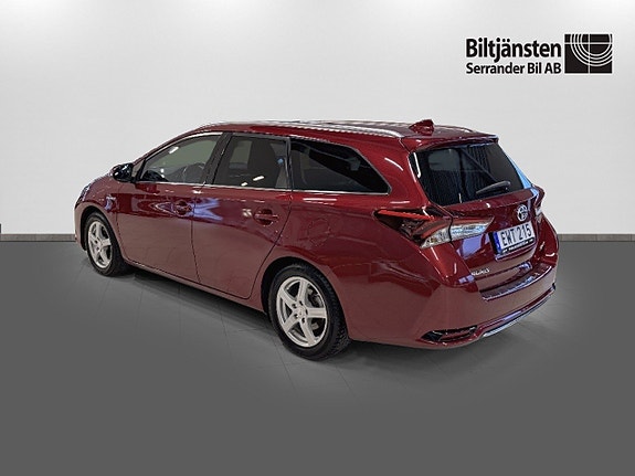 Toyota Auris 6 of 14