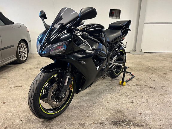 Yamaha Yzf-r1