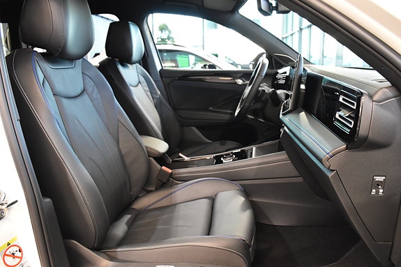 Volkswagen Tiguan 12 of 18