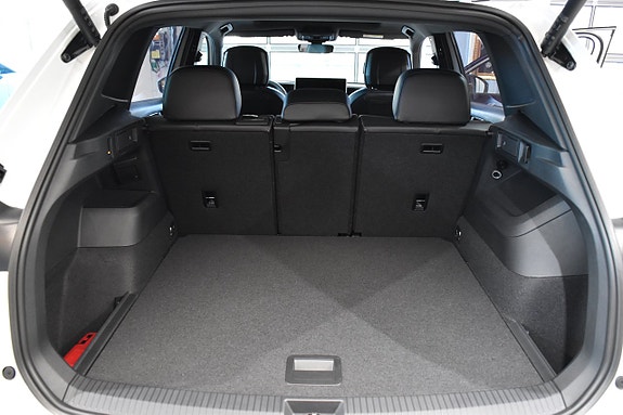 Volkswagen Tiguan 16 of 18