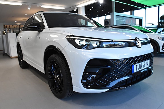 Volkswagen Tiguan 8 of 18