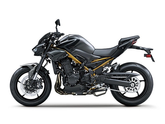 Kawasaki Z900 35kW 5 of 13