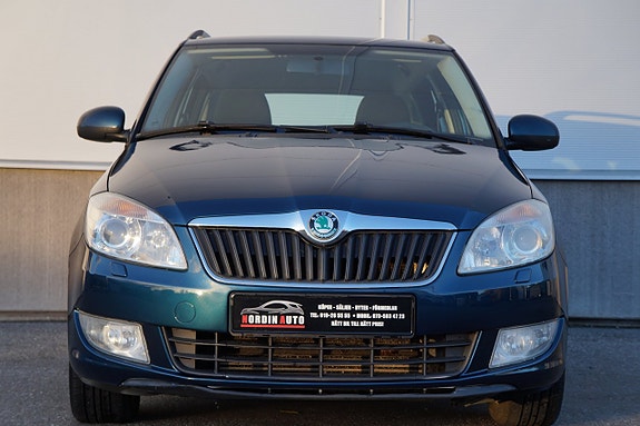 Skoda Fabia 2 of 5