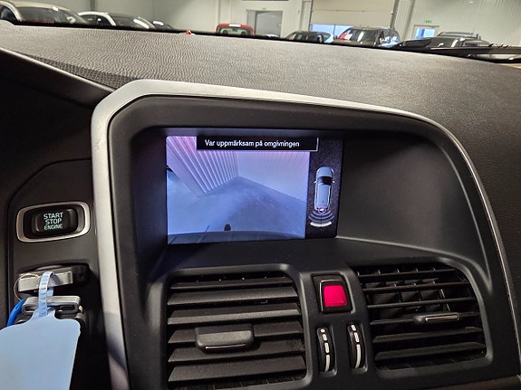 Volvo XC60 14 of 15
