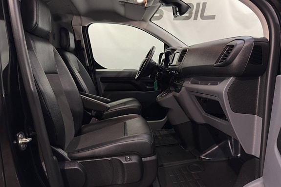 Peugeot e-Expert 21 of 21
