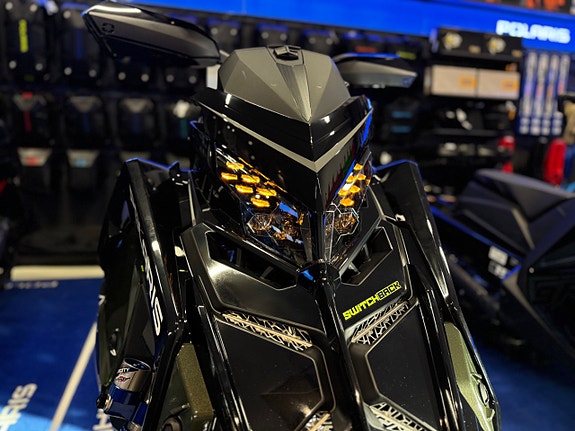 Polaris 9R ASSAULT 146 ESCAPE 7S - 26 2 of 7