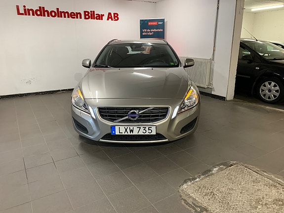 Volvo V60 27 of 27