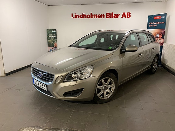 Volvo V60 3 of 5