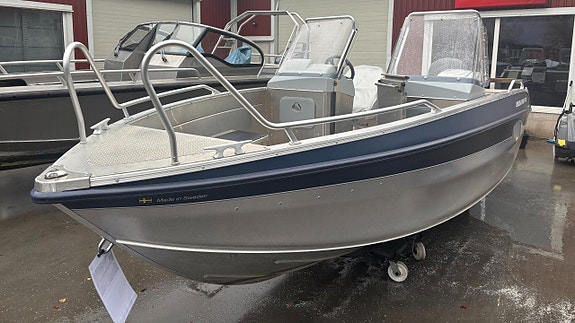 Linder 530 Arkip Mercury F100 2021 Förmedlingsbåt