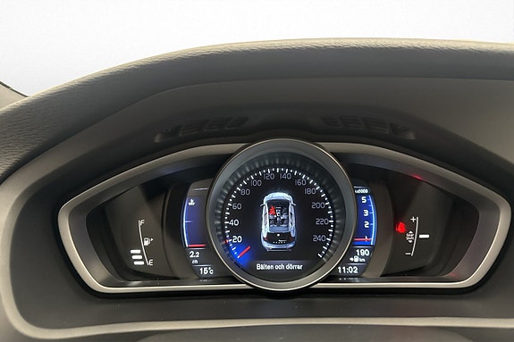 Volvo V40 11 of 20