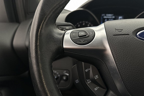 Ford Kuga 11 of 24