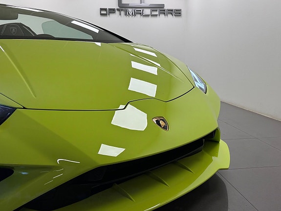 Lamborghini Huracan 11 of 24