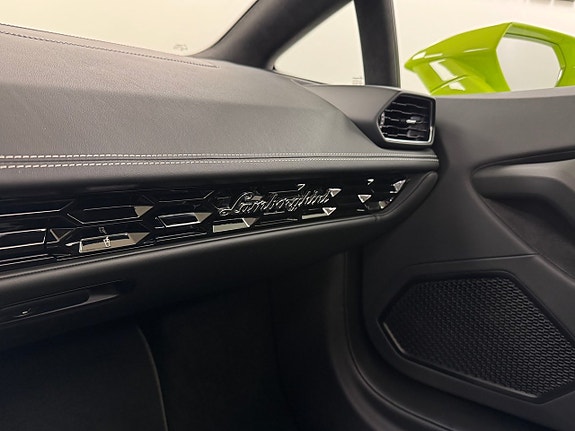Lamborghini Huracan 24 of 24