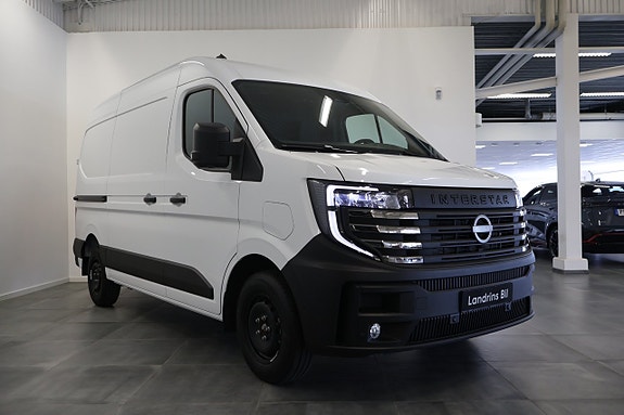 Nissan Interstar 3 of 16