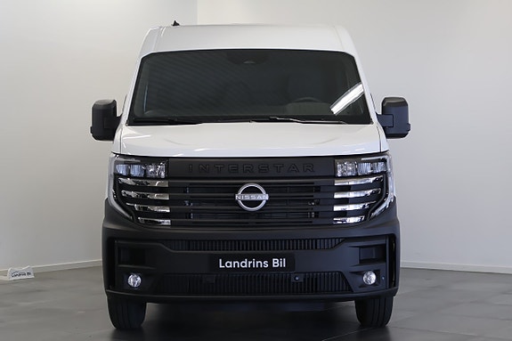 Nissan Interstar 2 of 16