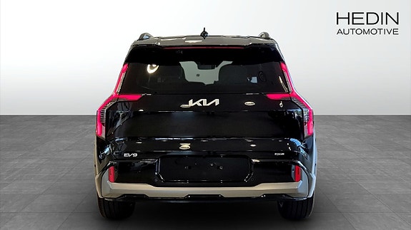 Kia EV9 5 of 12