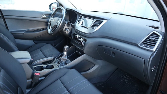 Hyundai Tucson 13 of 18