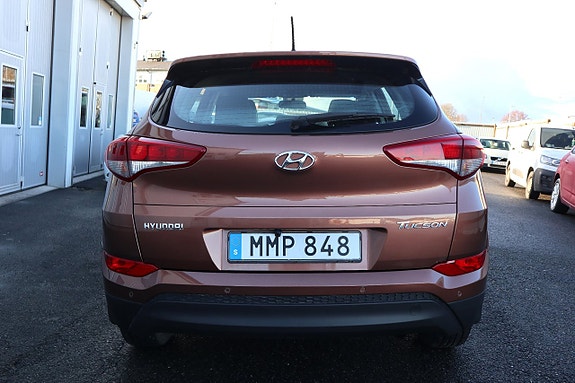 Hyundai Tucson 9 of 18