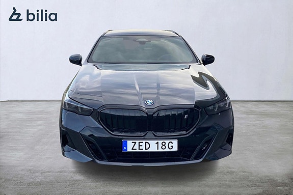BMW i5 5 of 21