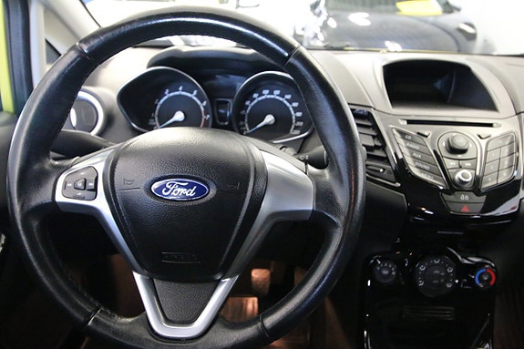 Ford Fiesta 13 of 19