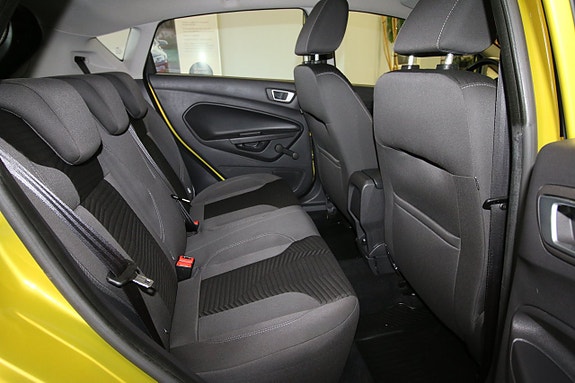 Ford Fiesta 10 of 19