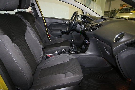 Ford Fiesta 11 of 19